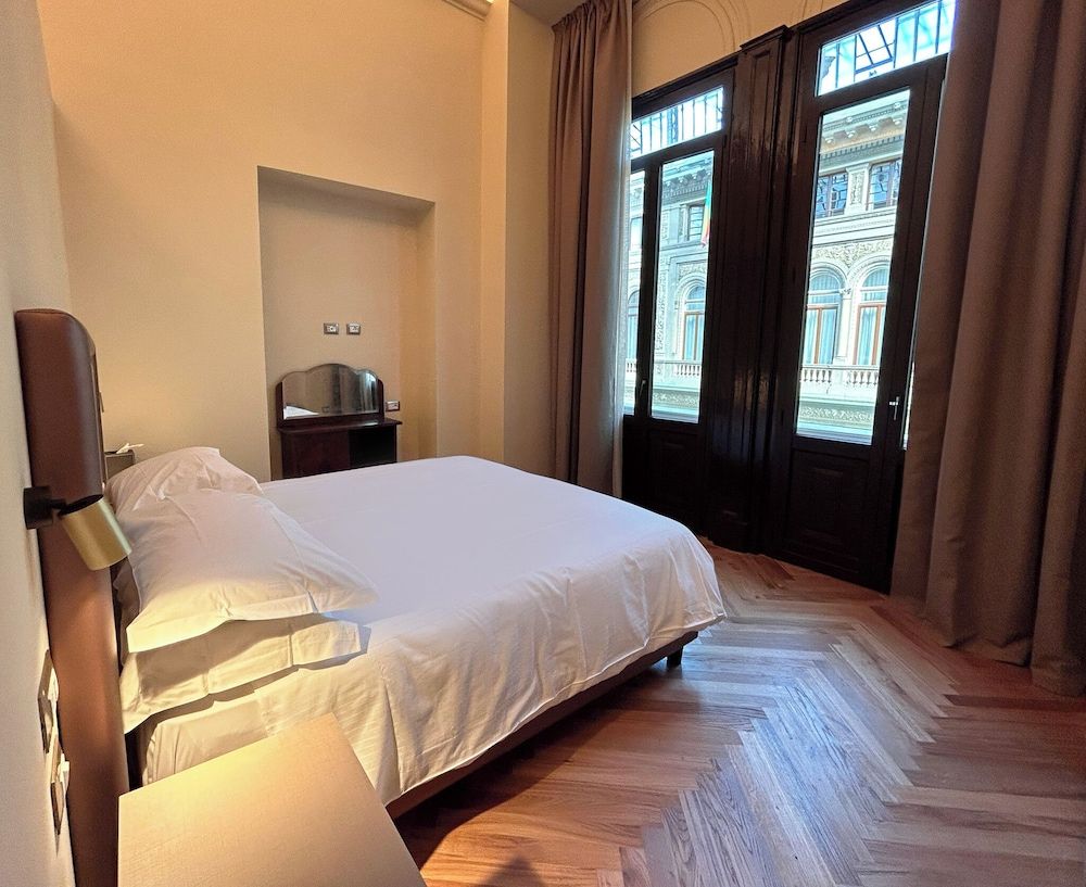 undefined Caruso Place Boutique & Wellness Suites 10