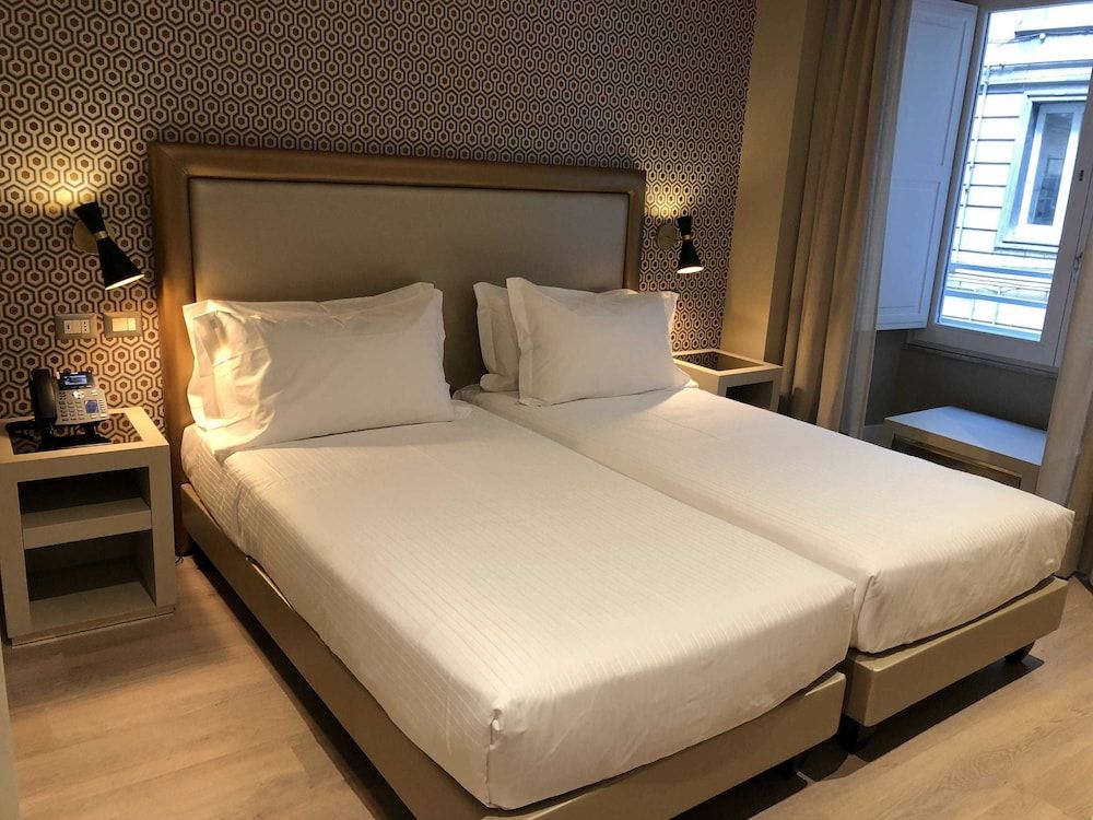 Caruso Place Boutique & Wellness Suites Deluxe Double Room 3