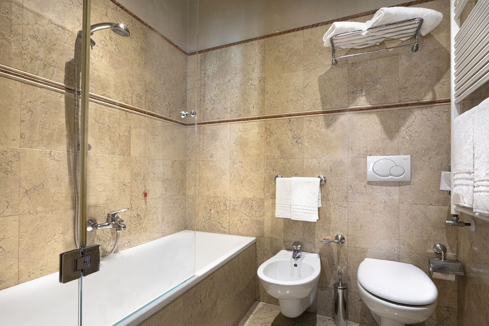 Palazzina Veneziana Superior Room, Canal View 9