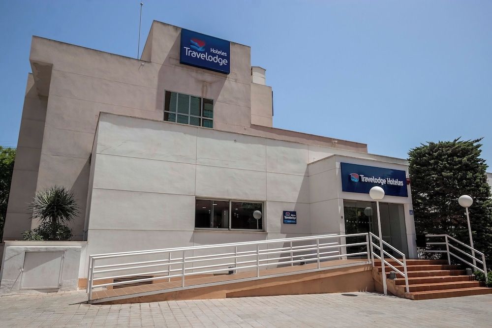 undefined Travelodge Alicante Puerto 8