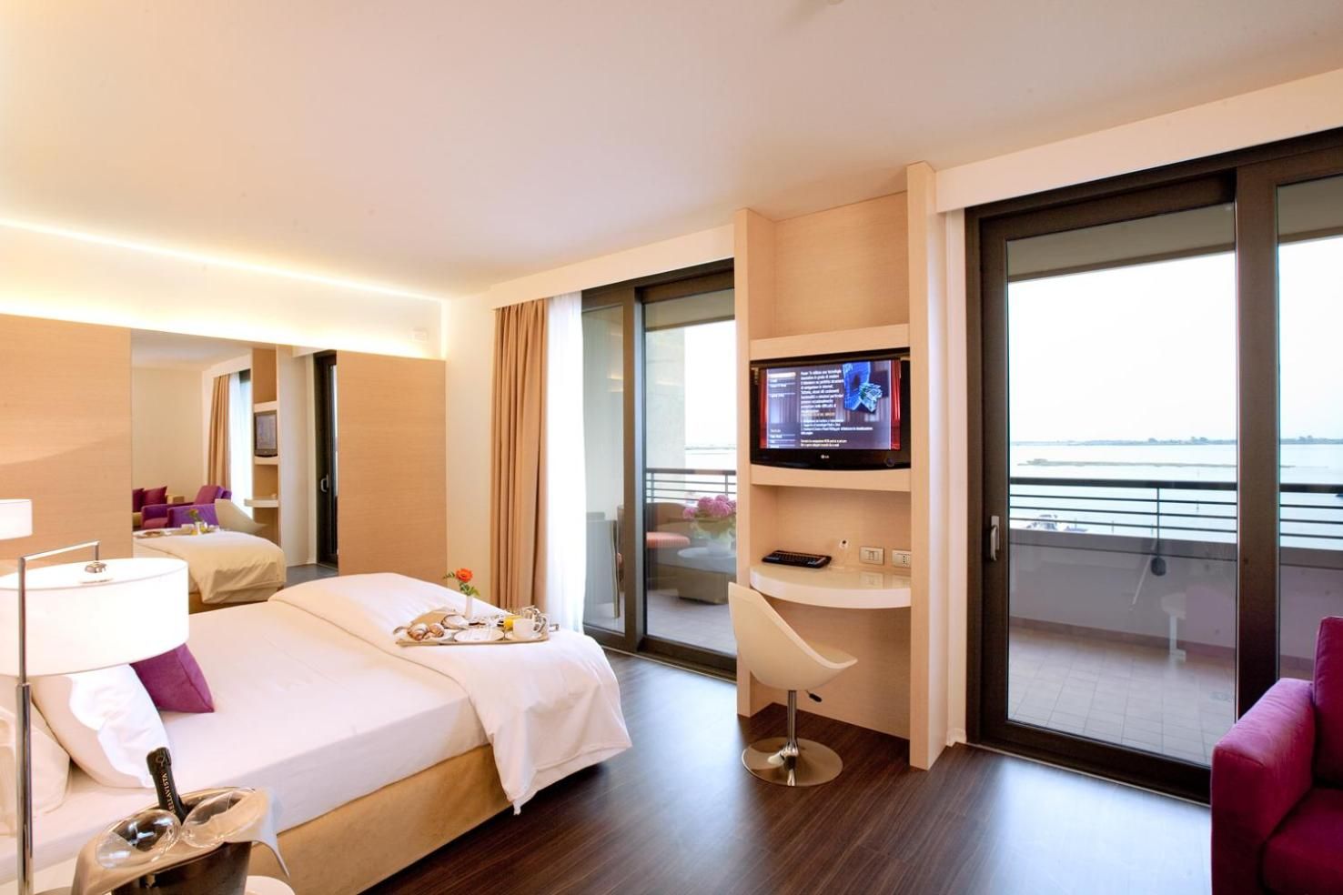 Deluxe Double Room with Sea View