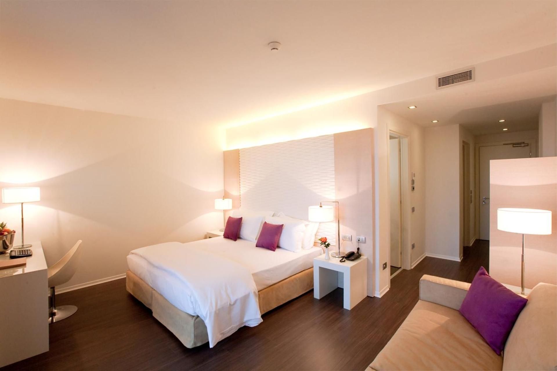 Superior Double Room with Side Sea View