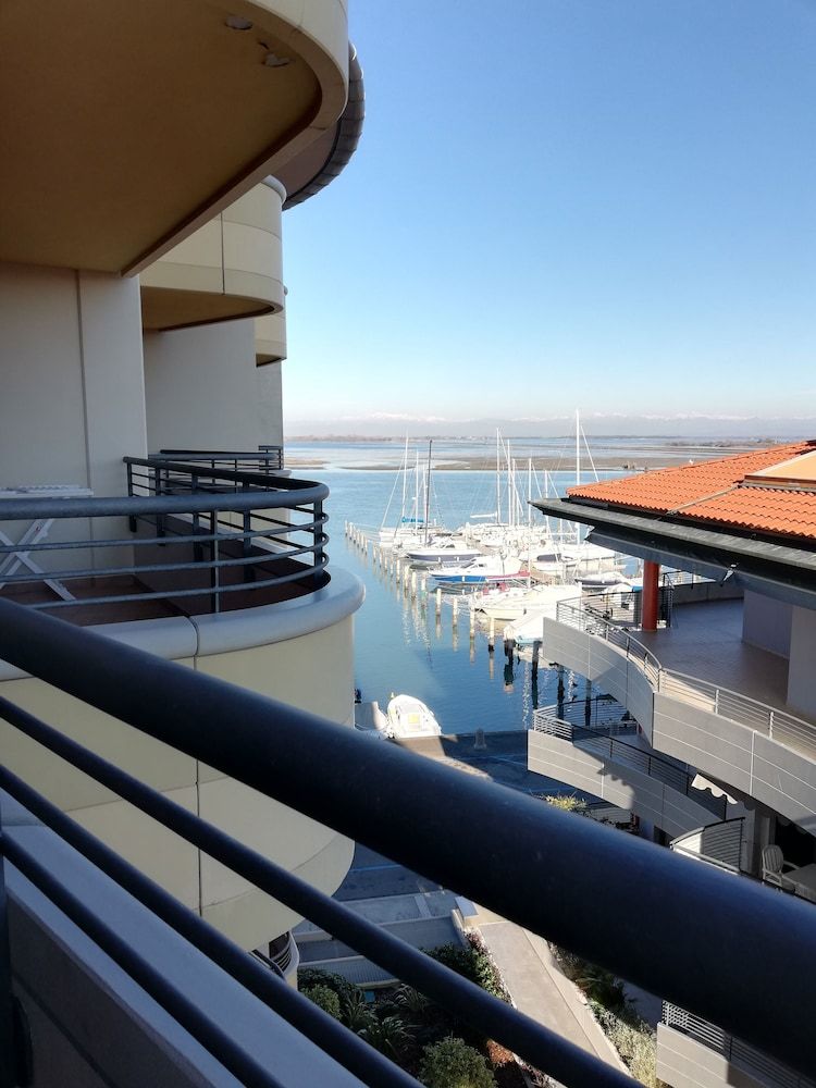 Superior Double Room, Partial Sea View (Pet friendly)