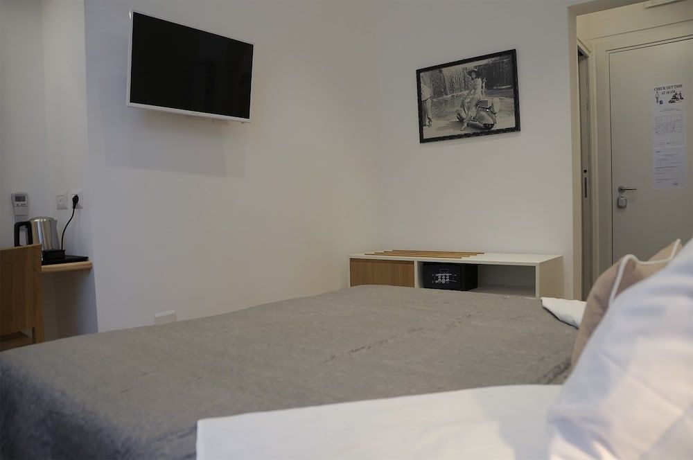 Roma Vespahouse Double Room (#1 Special) 5