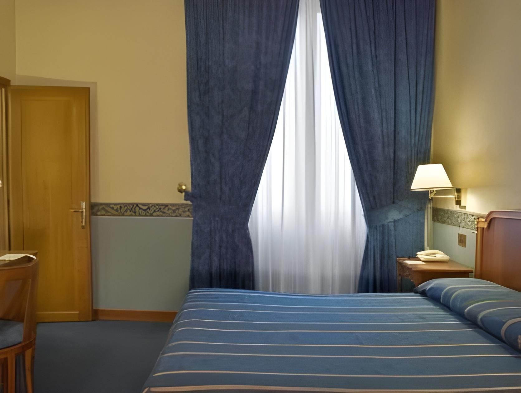 Standard Double Room (Single Use)