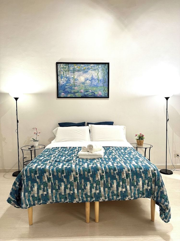 Il Gattopardo Basic Double or Twin Room, Shared Bathroom 9