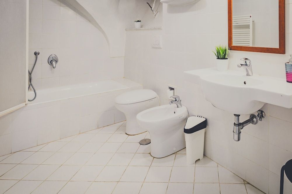 Il Gattopardo Basic Double or Twin Room, Shared Bathroom 11