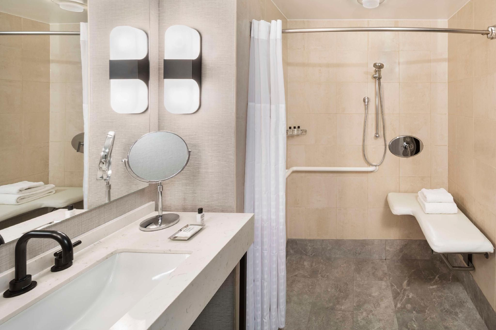 2 Double Beds Accessible Shower
