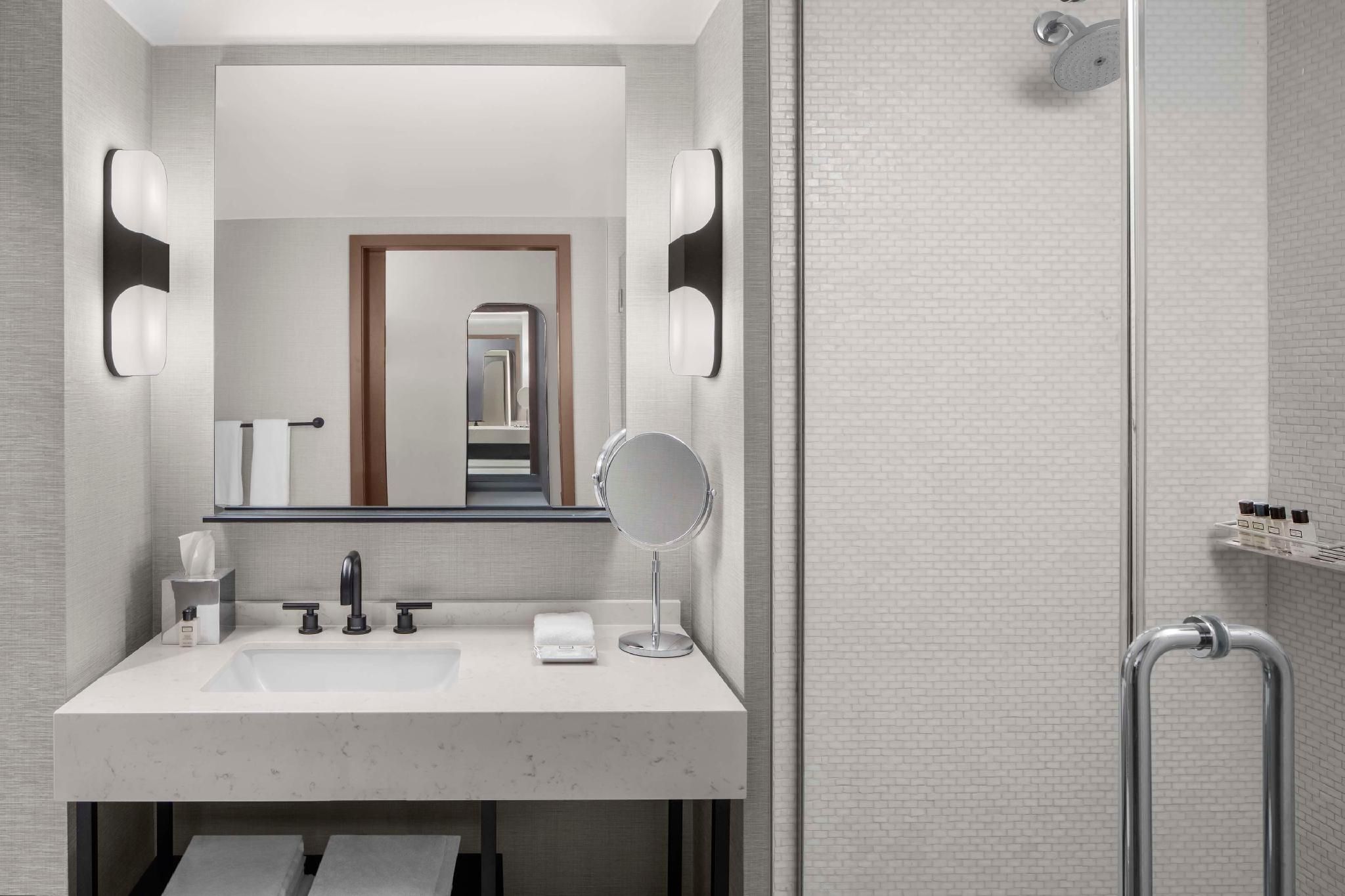 Hudson River Suite