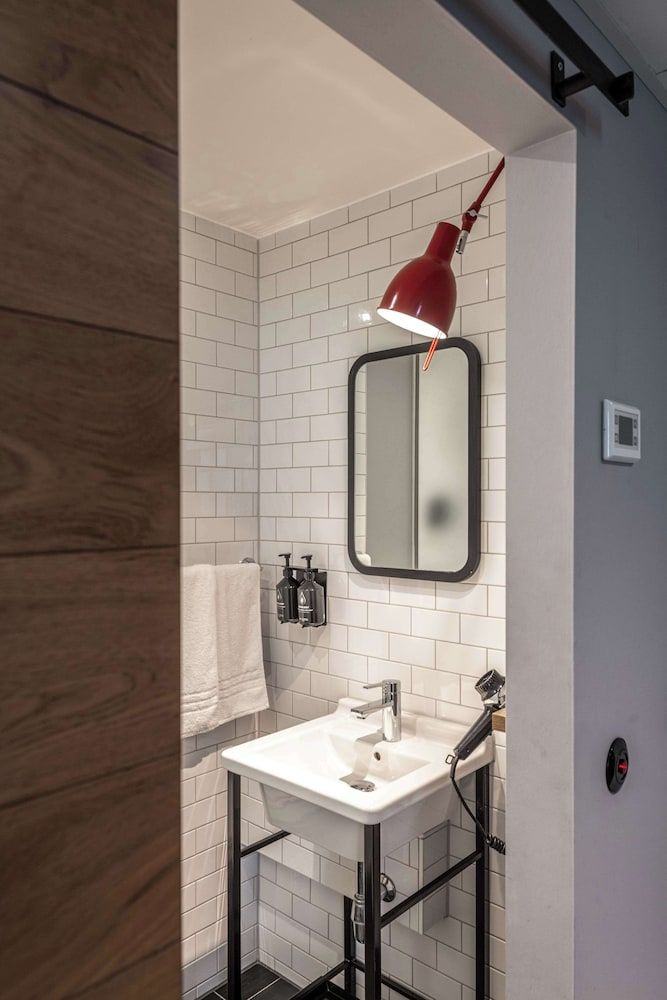 pentahotel Paris Charles de Gaulle Airport penta Standard Room 9