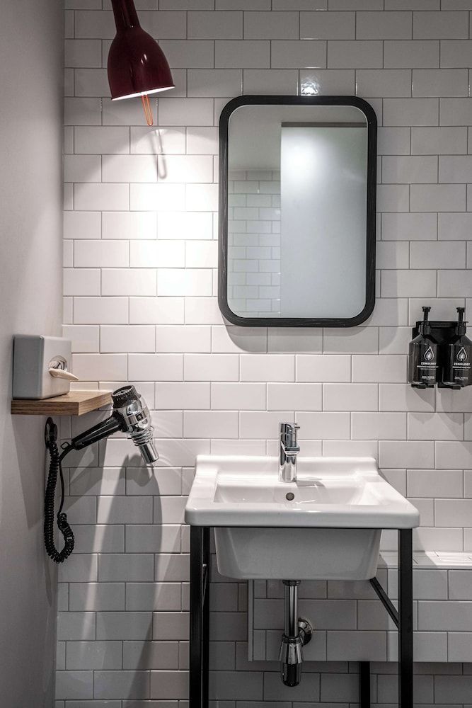 pentahotel Paris Charles de Gaulle Airport penta Standard Room 6