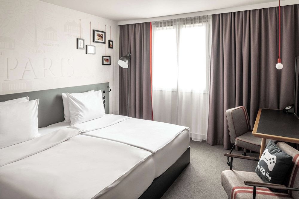 undefined pentahotel Paris Charles de Gaulle Airport 2