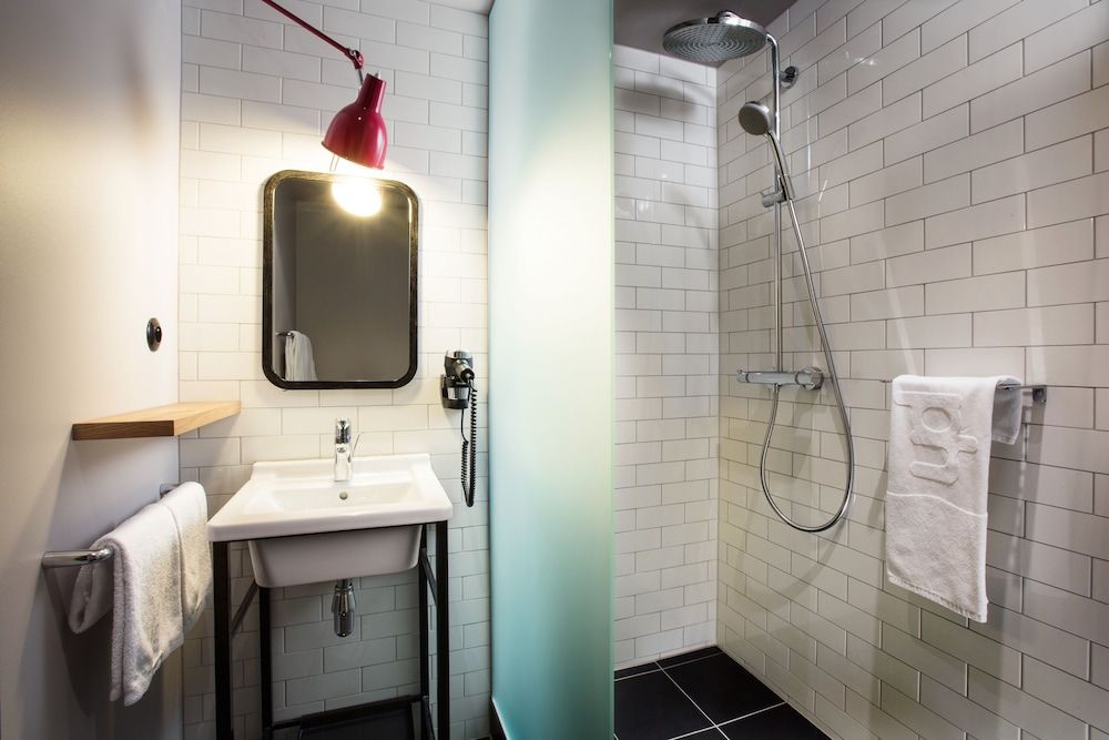 undefined pentahotel Paris Charles de Gaulle Airport 9