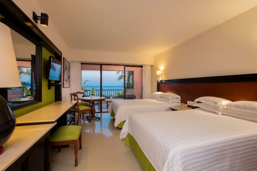 Barceló Huatulco - All Inclusive Deluxe Room, Sea Front View (Premium Level Room) 2