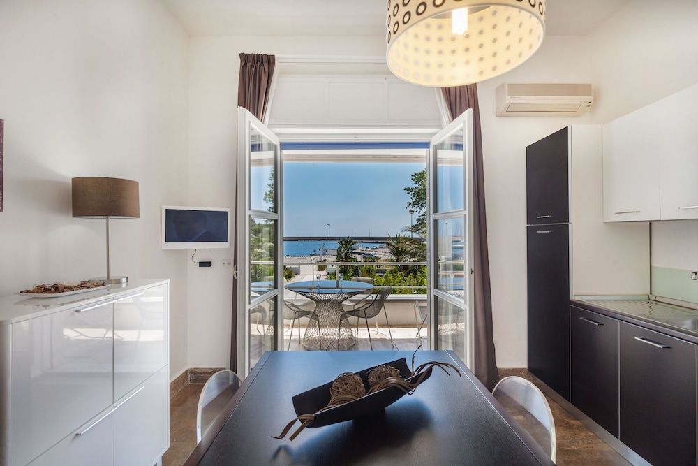 Abitare in Vacanza Superior Apartment, 1 Bedroom, Sea View 4