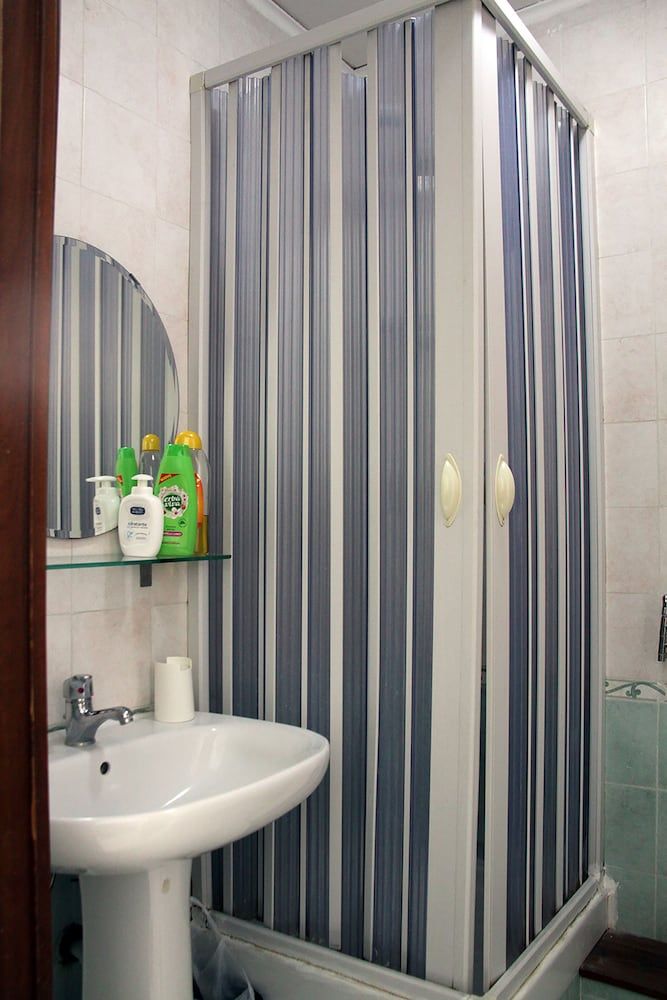 B&B Cinquestelle Standard Room (Quintuple) 2