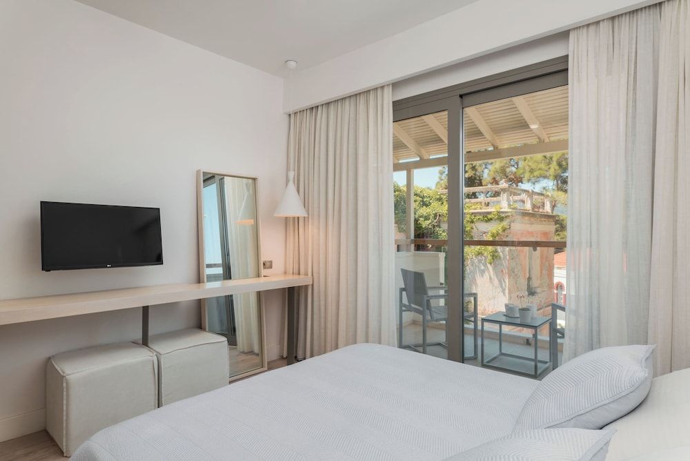 Deluxe Double or Twin Room, Balcony, Pool View