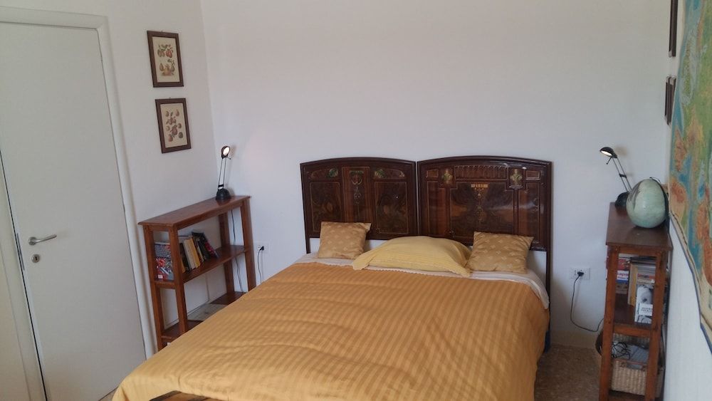 Traditional Apartment, 2 Bedrooms (Yellow)
