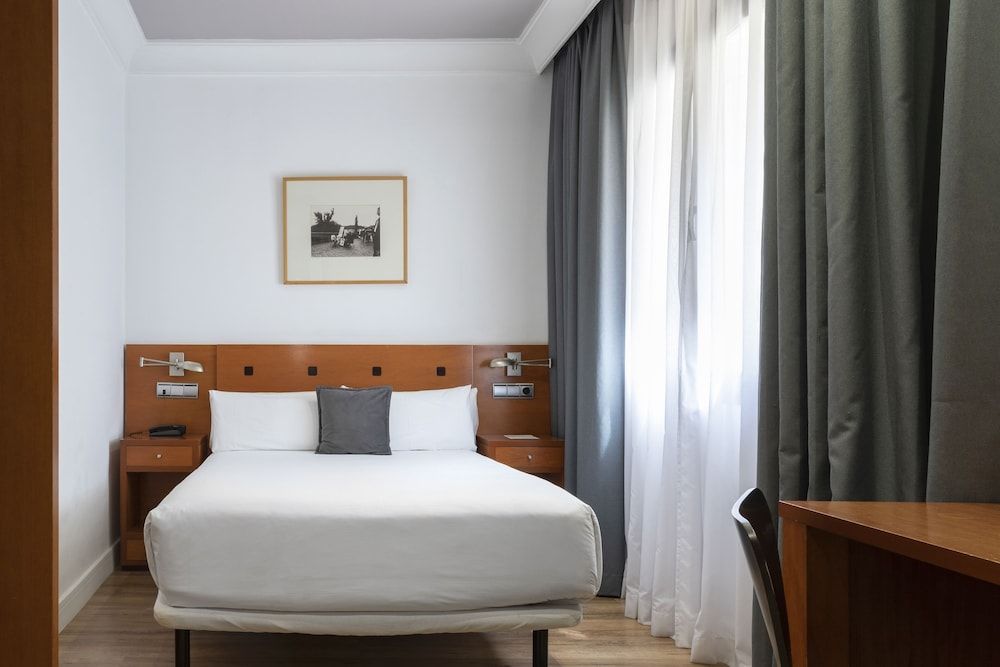 Petit Palace Cliper Gran Vía Economy Double Room
