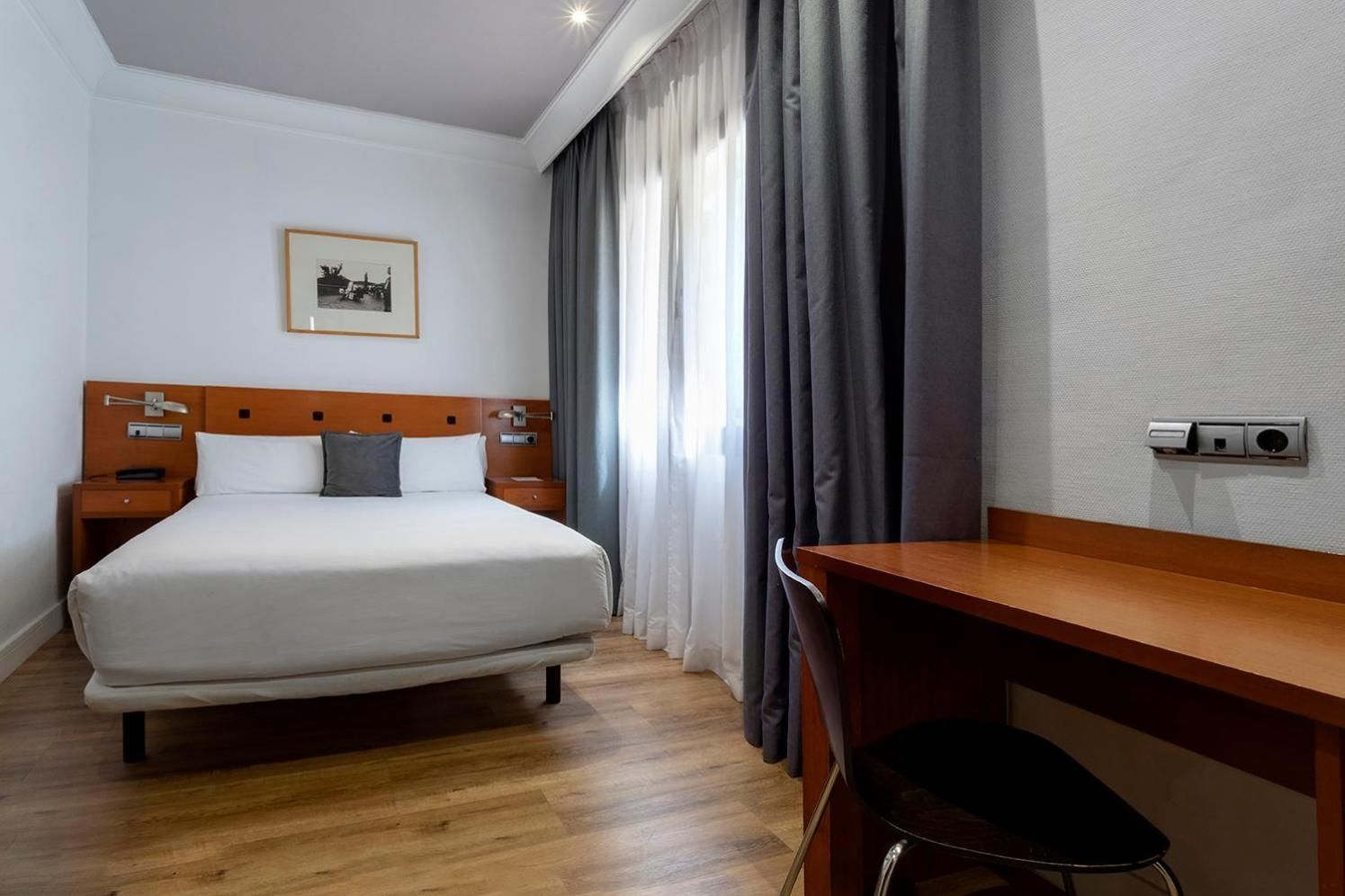 Small Double Room  (1-2 Adults)