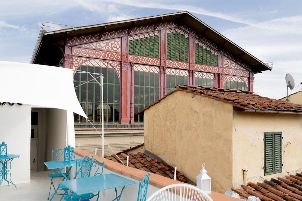 undefined Central View Suite 7