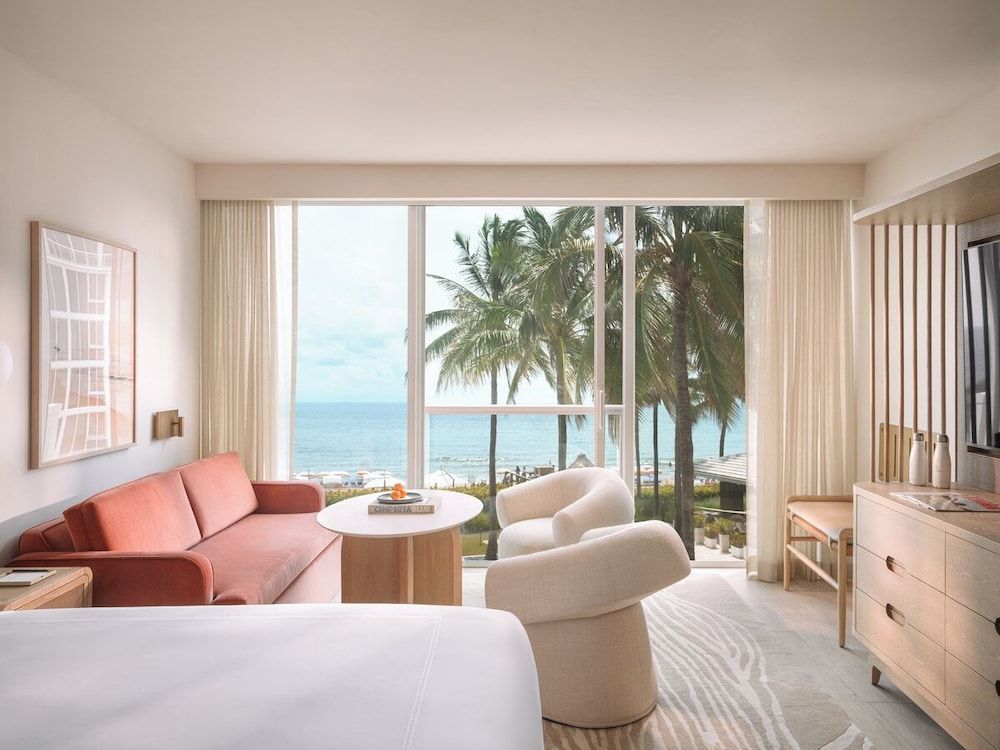 Suite, 1 King Bed with Sofa bed, Ocean View