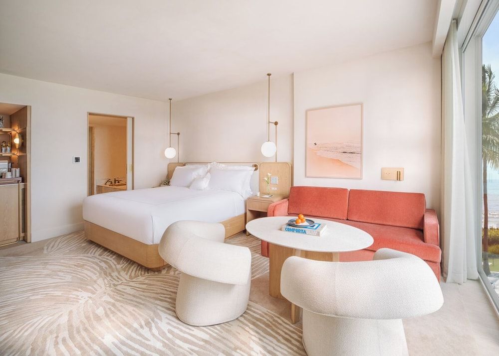 Room, 1 King Bed with Sofa bed, Roll-in Shower