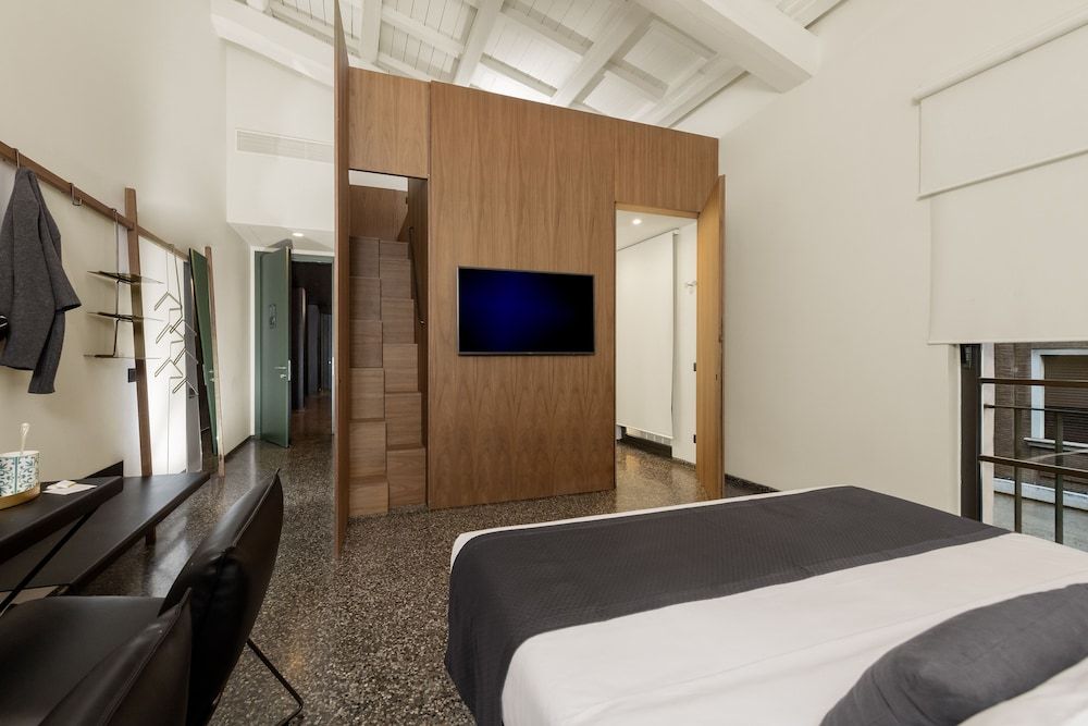 undefined Hotel Royal Bissolati 4