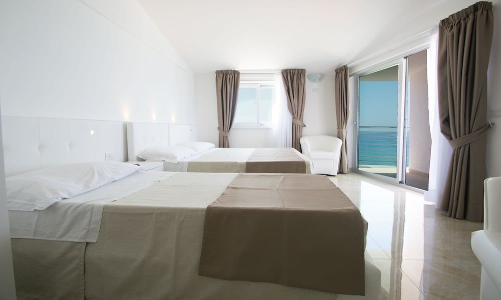 Panoramic Room, Multiple Beds, Balcony, Ocean View