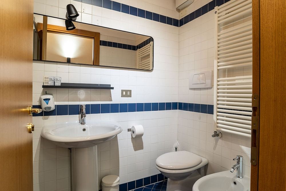 Castelmenardo39 Family Room, 2 Bedrooms 9