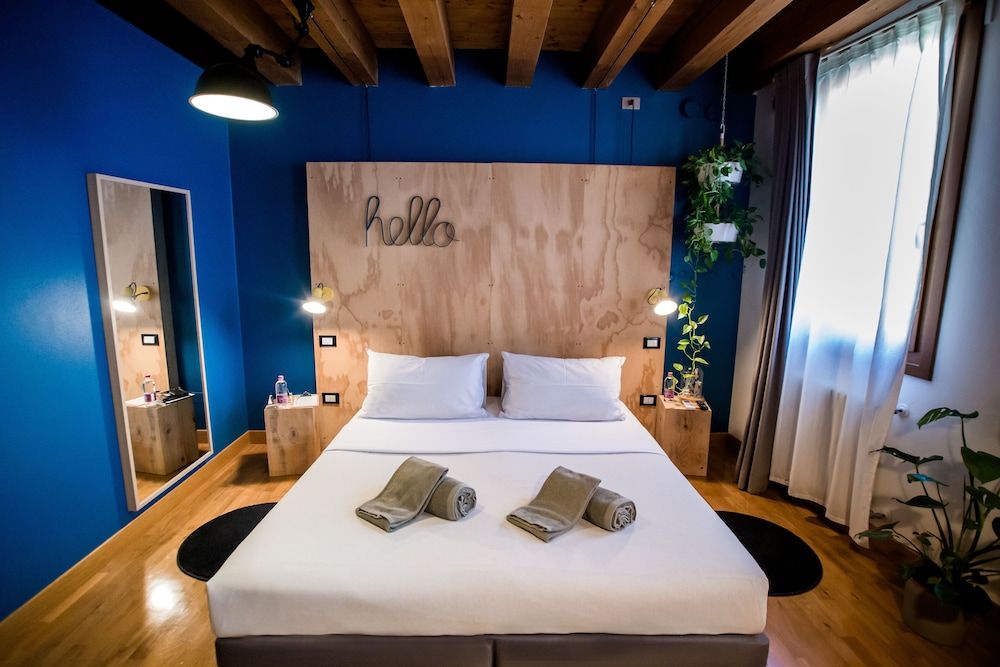 Castelmenardo39 Standard Room 2