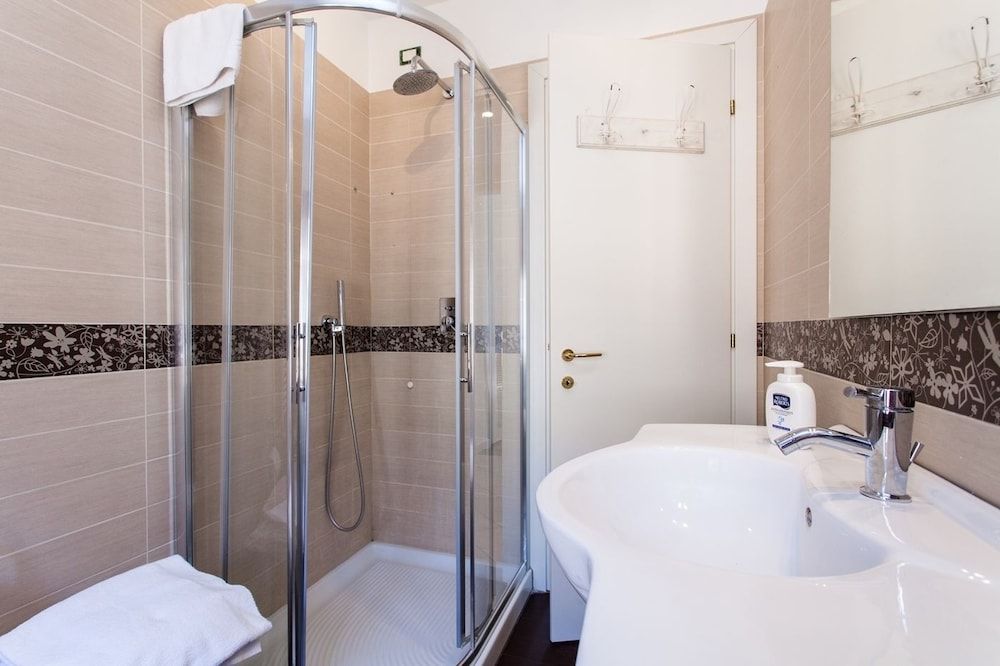 Prince Apartments Superior Apartment 13