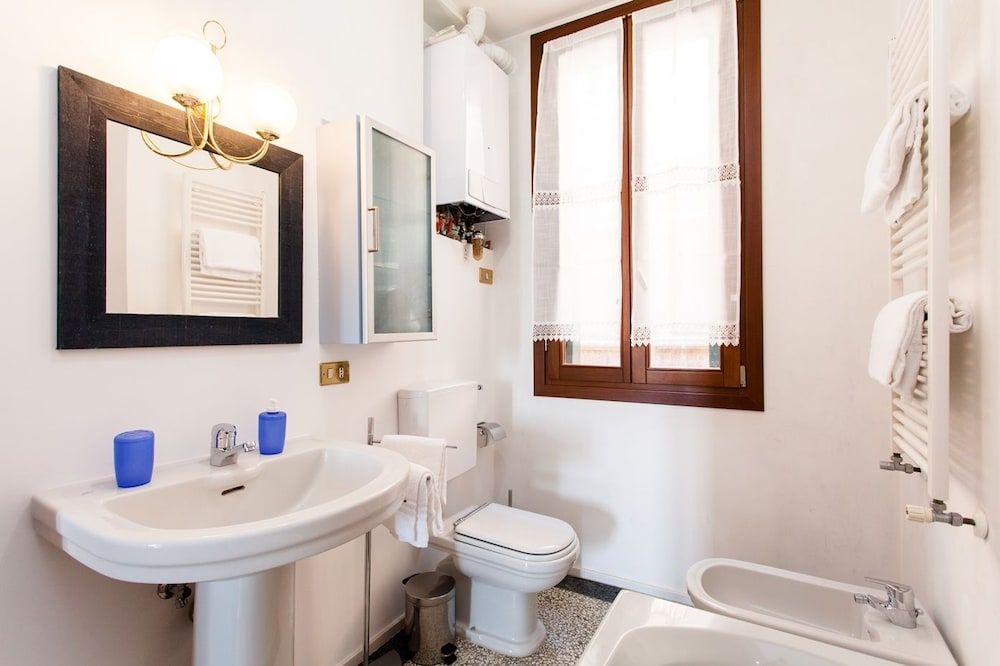 Prince Apartments Deluxe Apartment 9