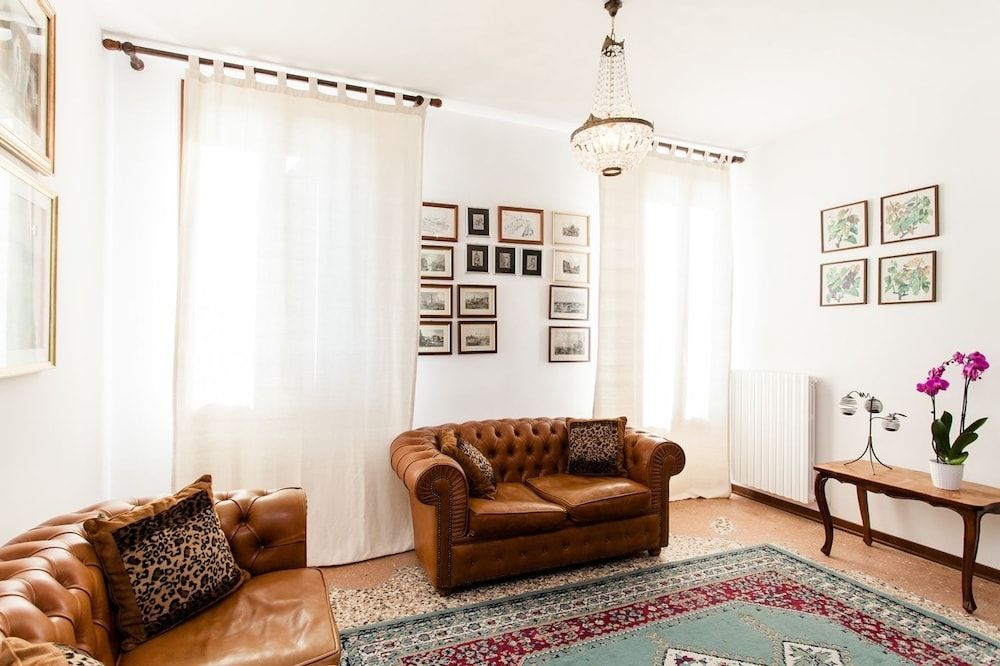 Prince Apartments Deluxe Apartment 20