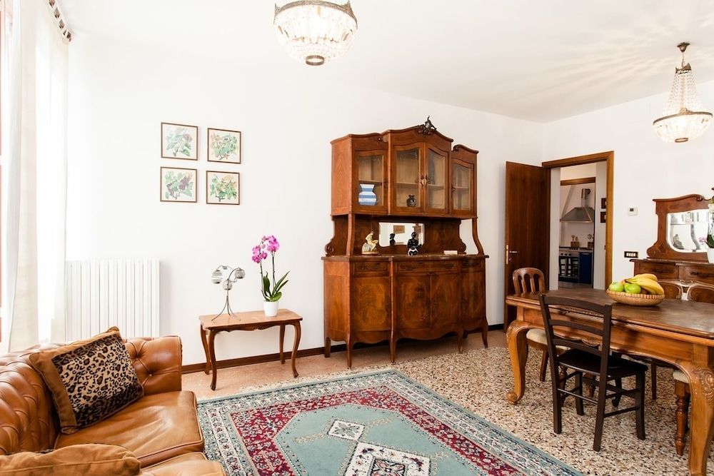 Prince Apartments Deluxe Apartment 19