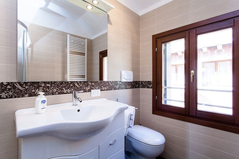 Prince Apartments Superior Apartment 12