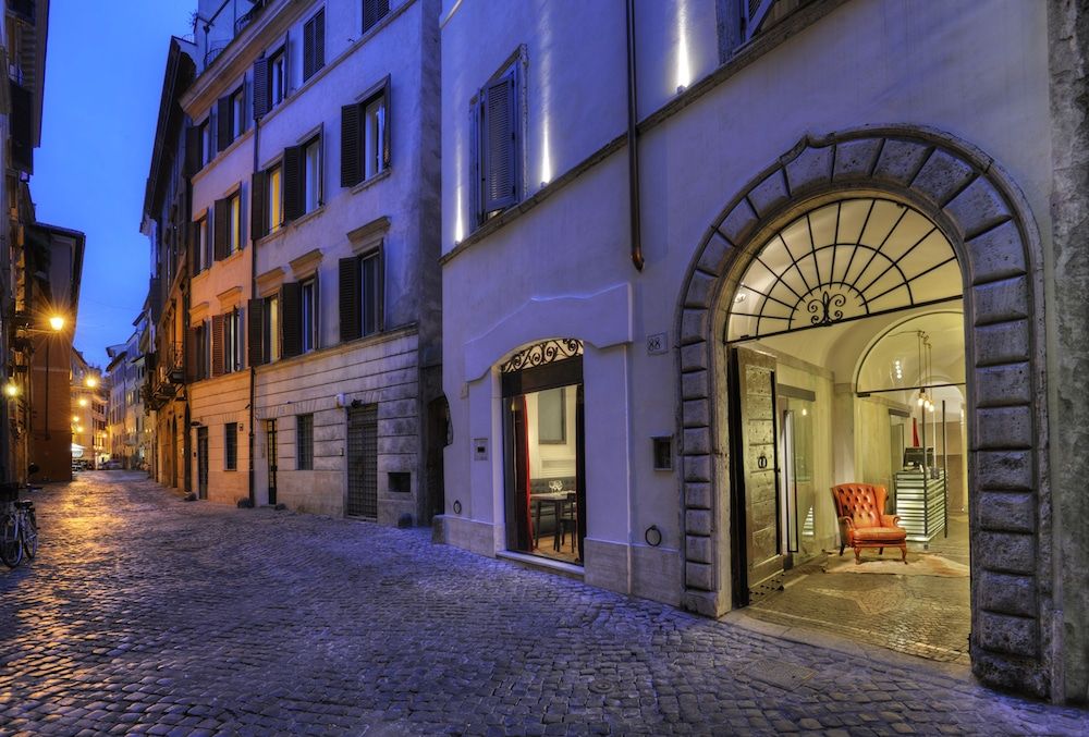 undefined Relais 88 4