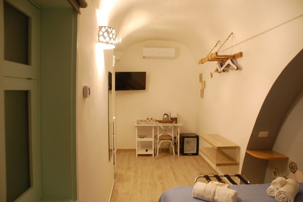 Palazzo Bianchi Domus Holidays Double Room, Garden Area 13