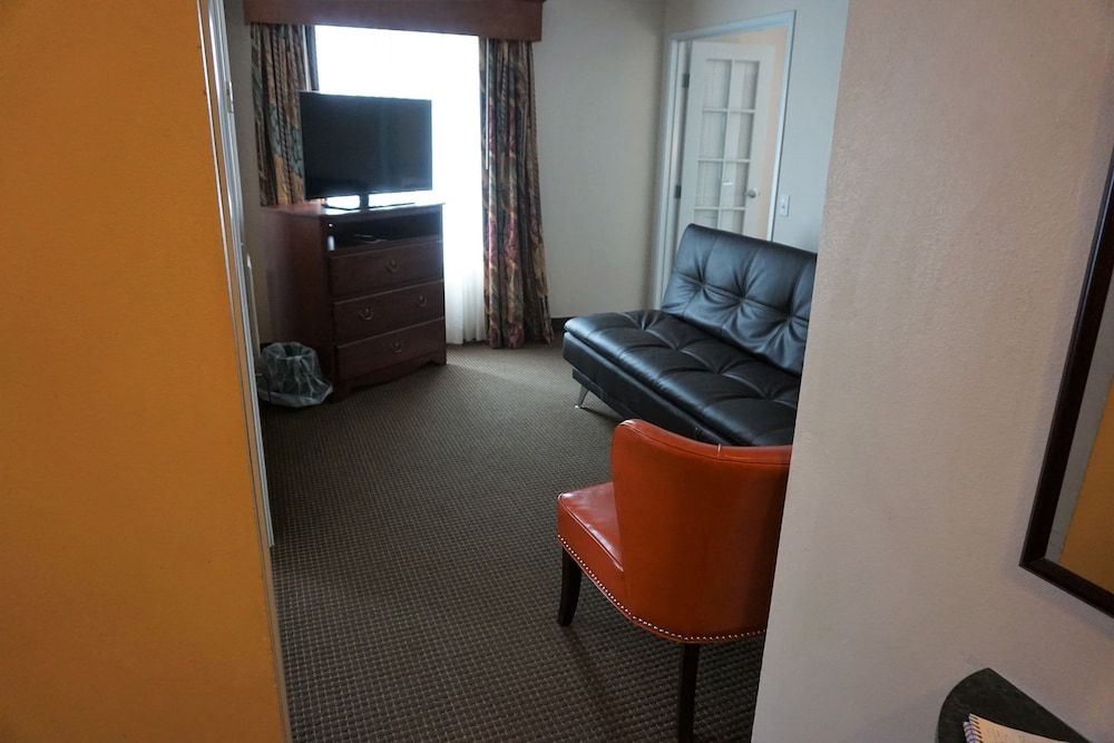 River Hills Hotel Suite, 2 Bedrooms, Non Smoking 7