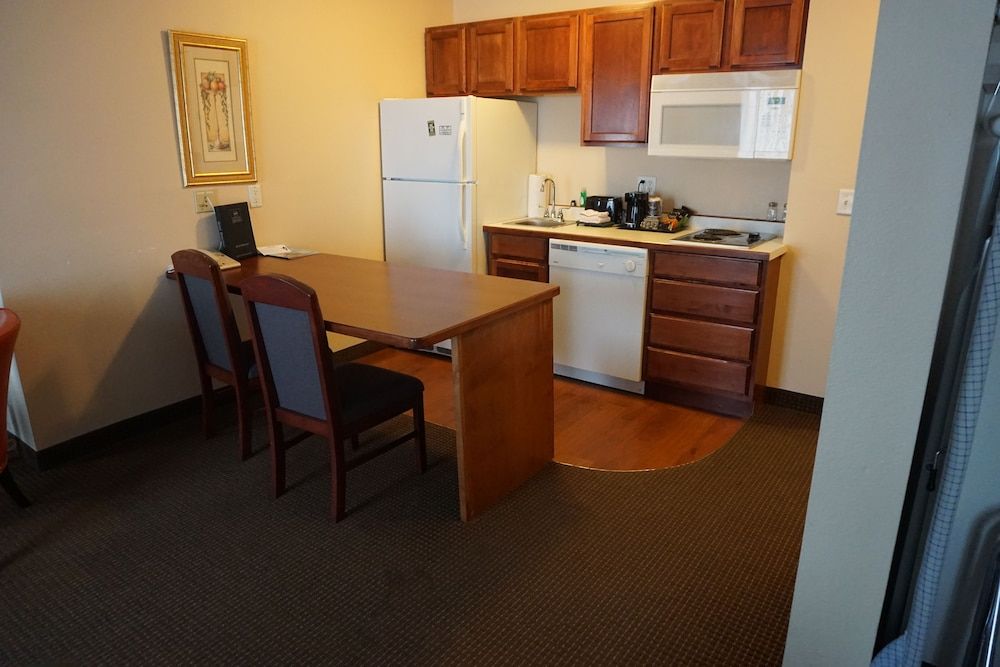 River Hills Hotel Suite, 1 Bedroom, Non Smoking 7