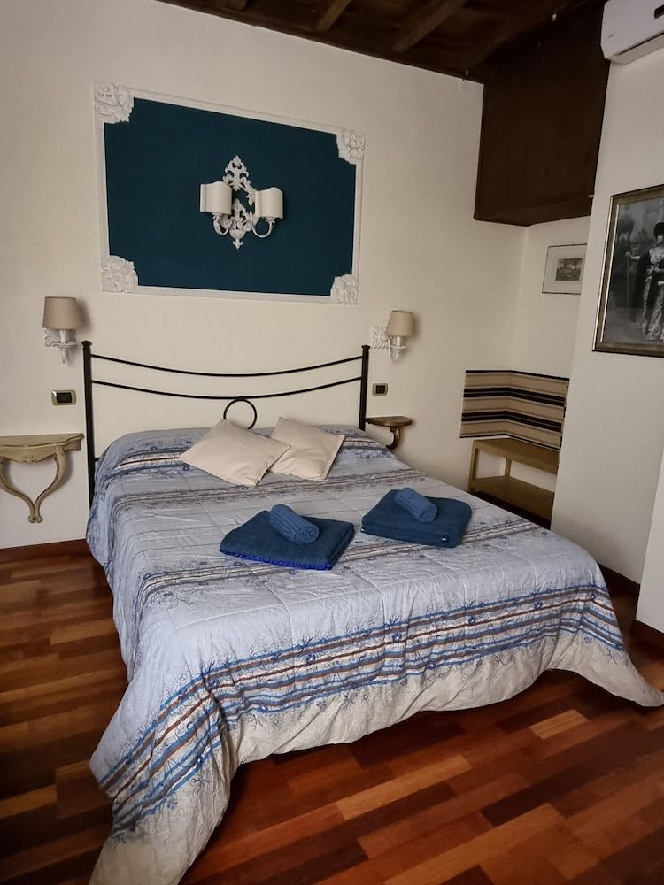 Diapason Colosseum Suite Deluxe Double Room 2