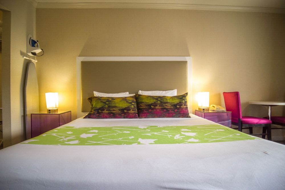 Room, 1 King Bed, Non Smoking