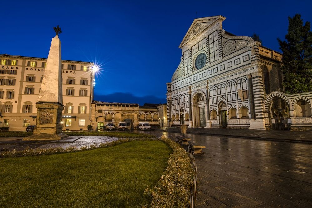 undefined Daphne Guest Hause 8