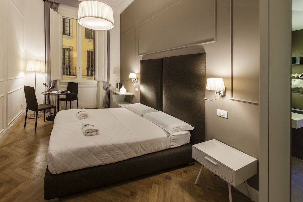 undefined Daphne Guest Hause 4