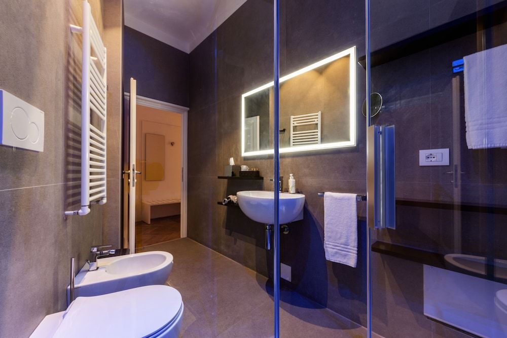 Daphne Guest Hause Deluxe Suite 4