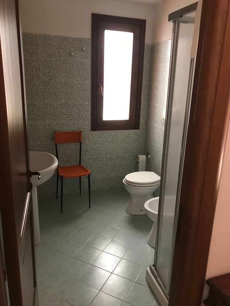 Egesta Triple Room 9