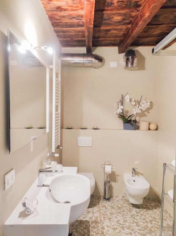 B&B Ai Musei Double or Twin Room, City View 5