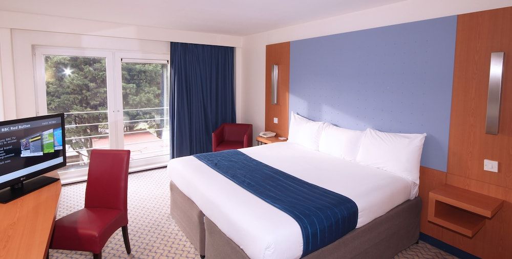 undefined Ramada by Wyndham London North M1 6