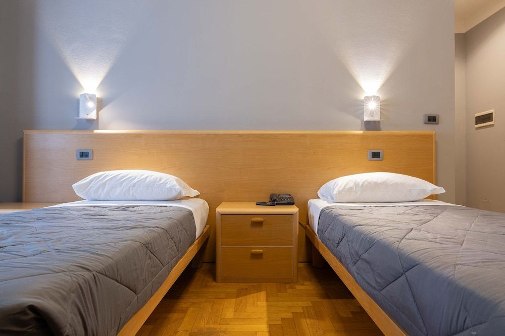 La Fertè Hotel Business Double or Twin Room, 1 Bedroom, Hill View 10