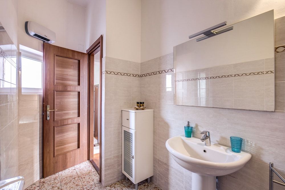 AwesHome - Lungarno Bellavista Penthouse Luxury Penthouse, 3 Bedrooms 27